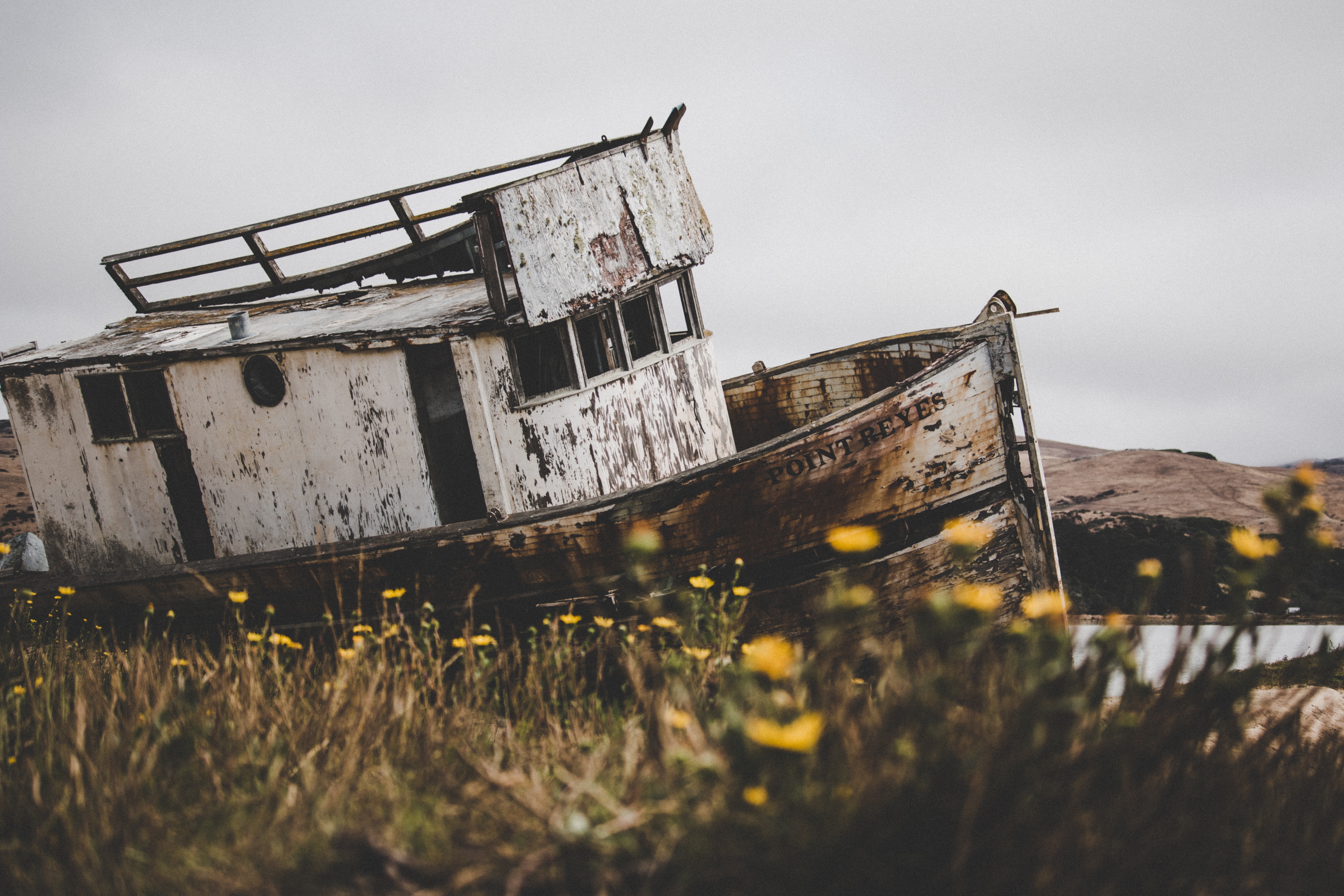 a_boat_on_the_shore