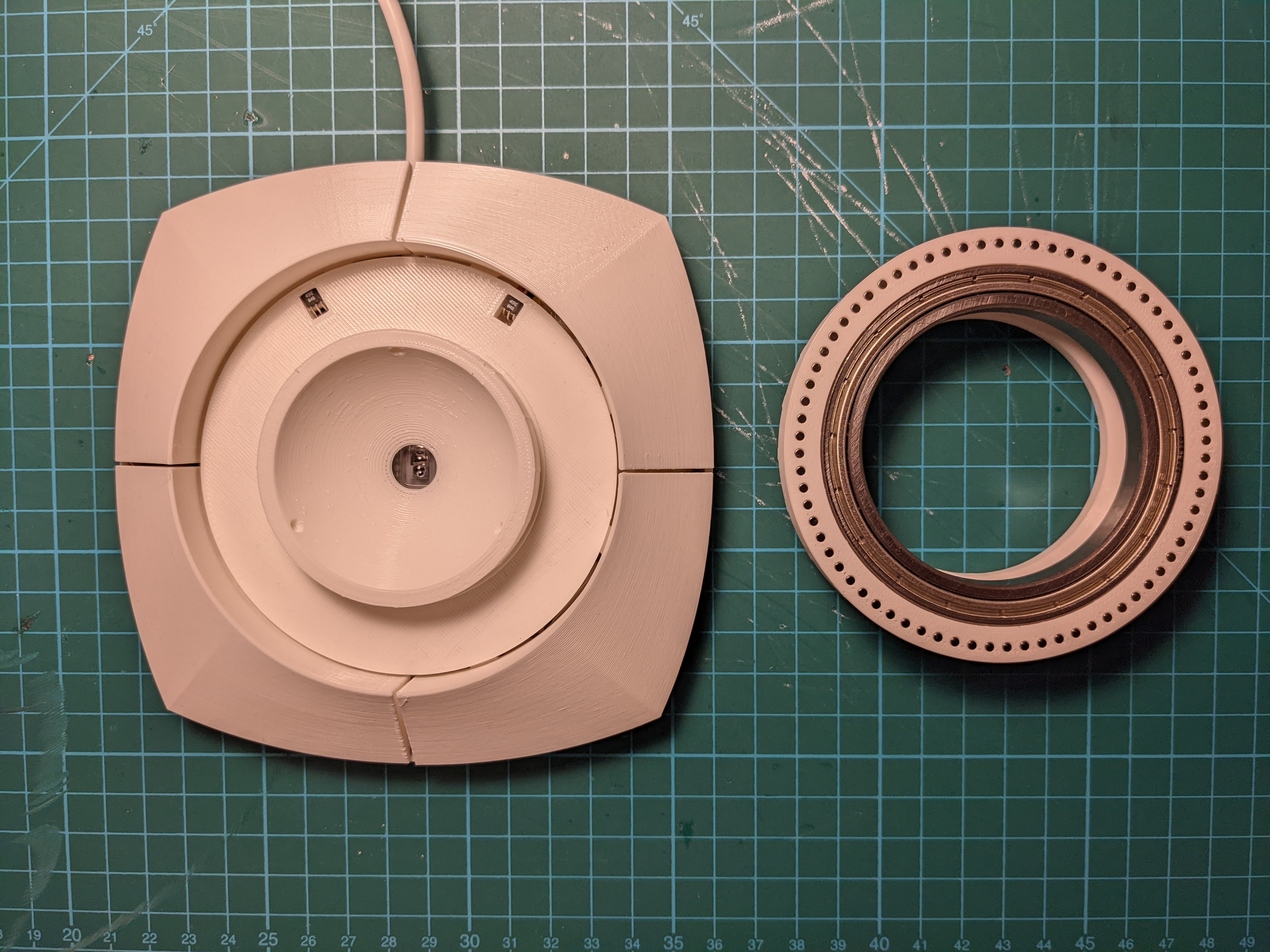 Internals of the trackball